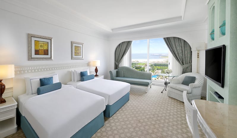 Club Room  Ocean Front- Twin- DXBHG